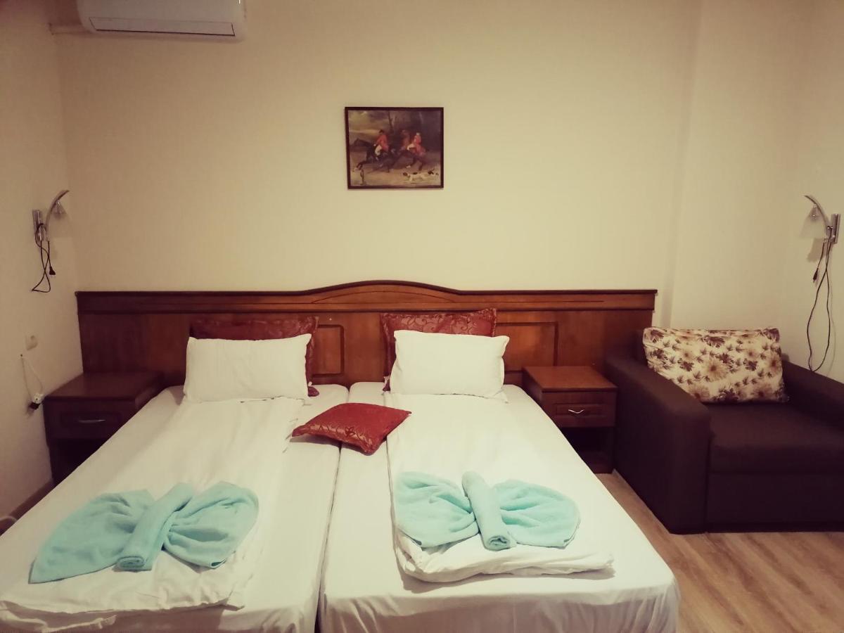 Guest House Nani Azenograd Kültér fotó