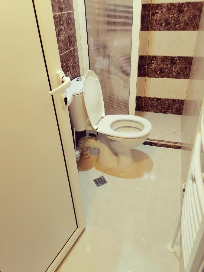 Guest House Nani Azenograd Kültér fotó
